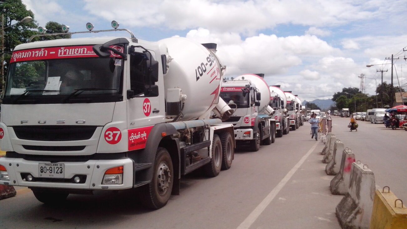 เทคอนกรีตแม่สอด